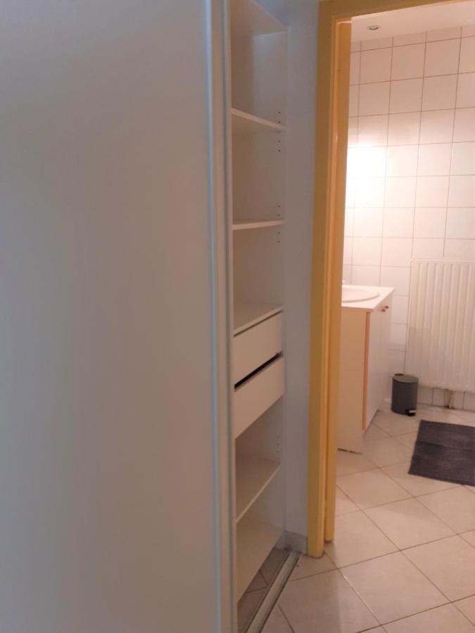 Appartement Rez De Chaussee Avec Terrasse Et Jardin Tence Eksteriør bilde