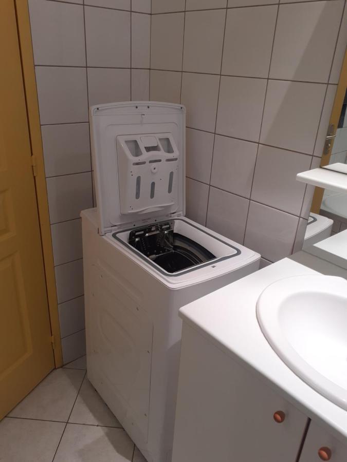 Appartement Rez De Chaussee Avec Terrasse Et Jardin Tence Eksteriør bilde